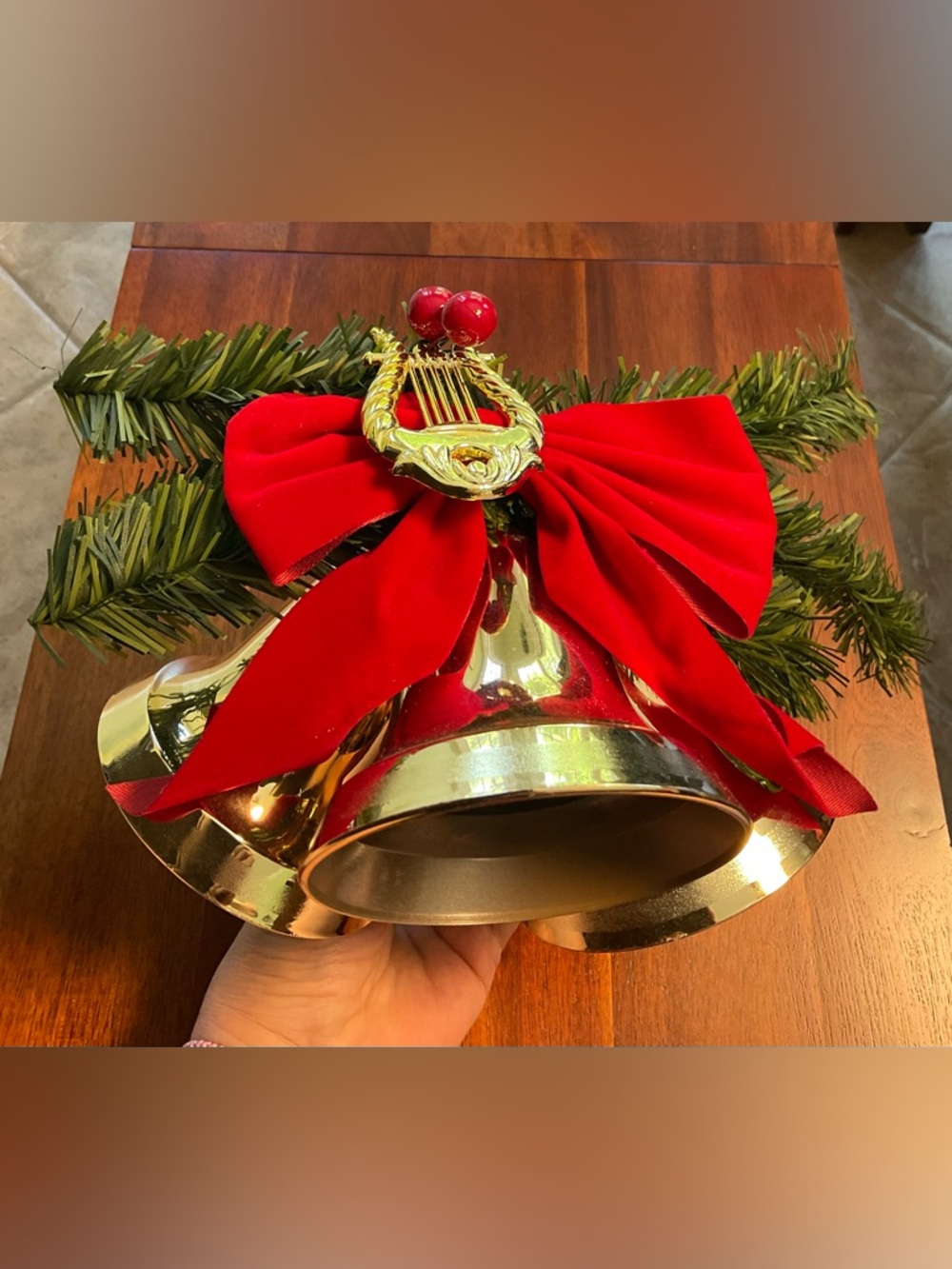 Vintage Harmony Bell Trio